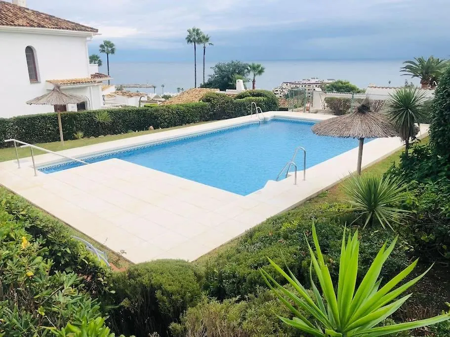 דירה מנילבה Luxury 4 Bed Townhouse Duquesa With Breathtaking Views Close To Port And Beach ספרד