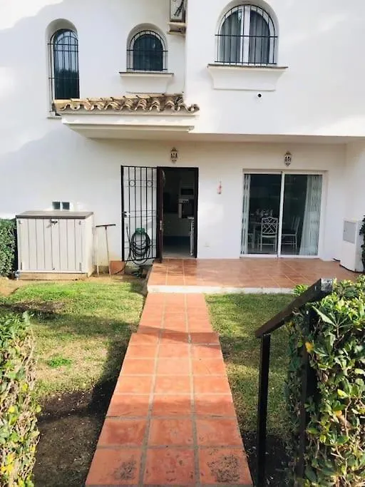 מנילבה Luxury 4 Bed Townhouse Duquesa With Breathtaking Views Close To Port And Beach 0*,  ספרד