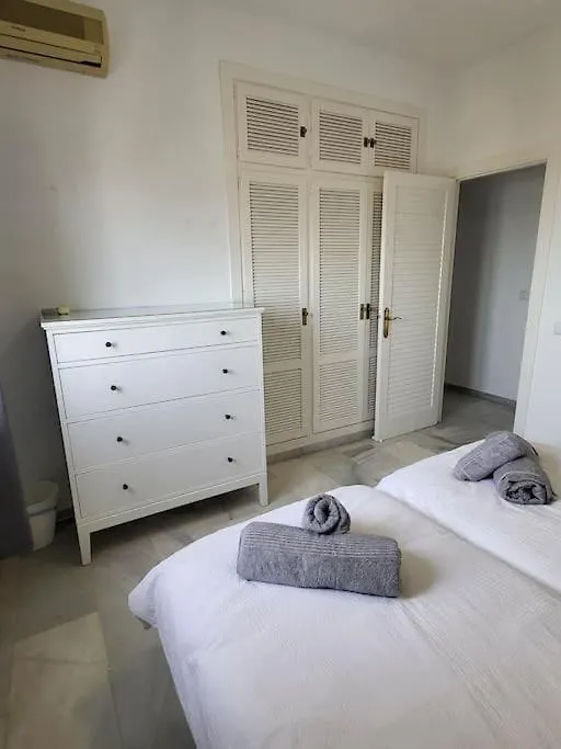 מנילבה Luxury 4 Bed Townhouse Duquesa With Breathtaking Views Close To Port And Beach