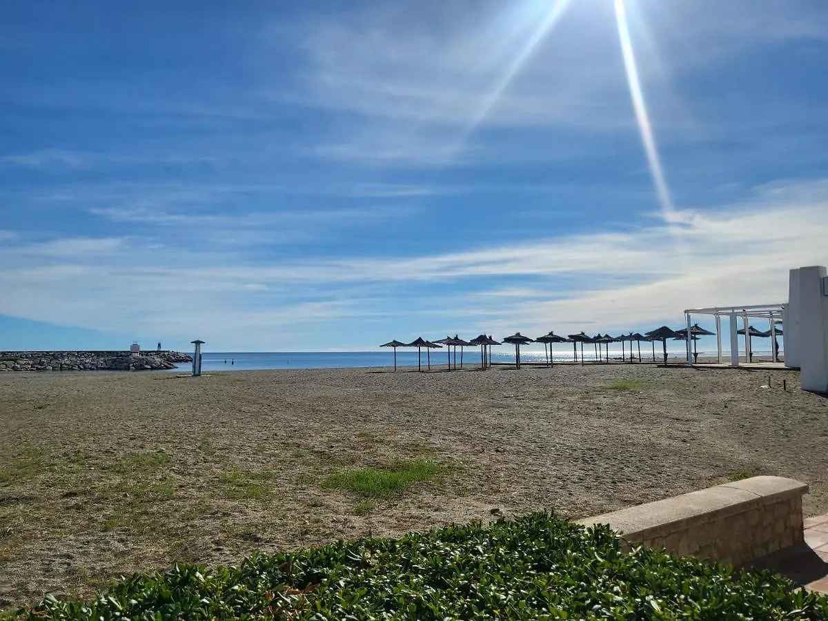 מנילבה Luxury 4 Bed Townhouse Duquesa With Breathtaking Views Close To Port And Beach דירה